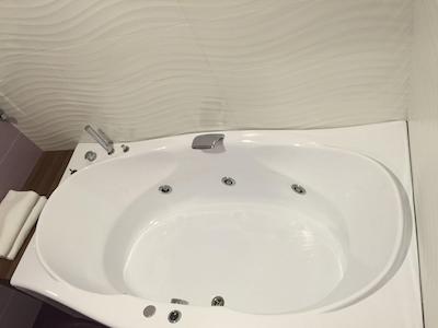 هتل اسمرالدو