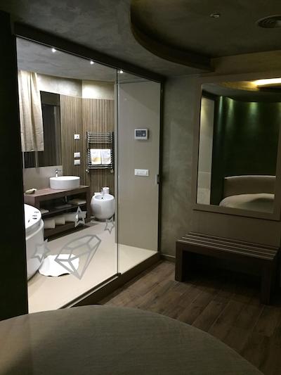 هتل اسمرالدو