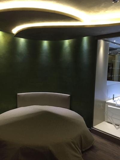 هتل اسمرالدو