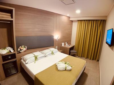 هتل اسمرالدو