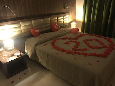 هتل اسمرالدو