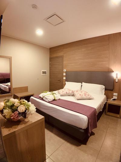 هتل اسمرالدو