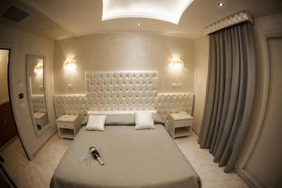 هتل اسمرالدو