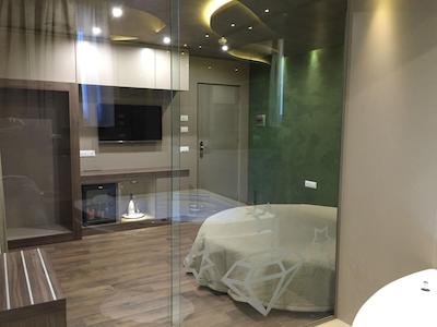 هتل اسمرالدو