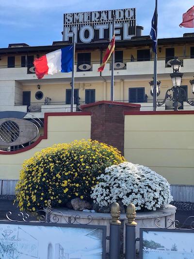 هتل اسمرالدو