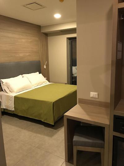 هتل اسمرالدو