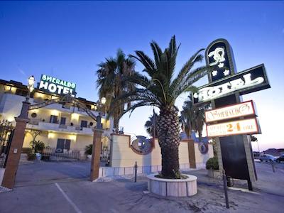 هتل اسمرالدو