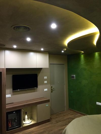 هتل اسمرالدو