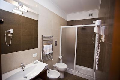 هتل اسمرالدو