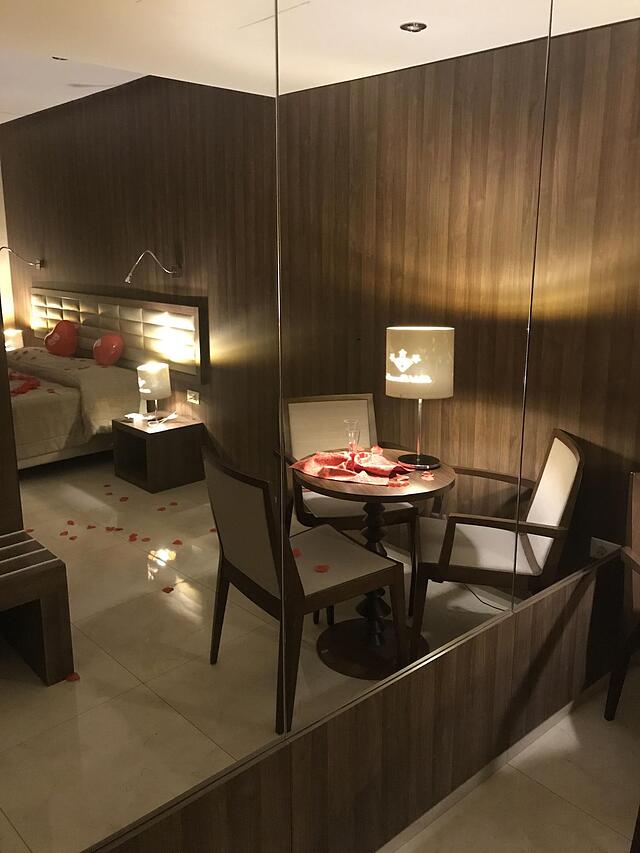 هتل اسمرالدو