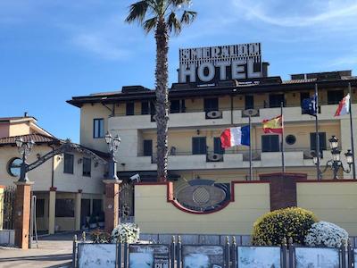 هتل اسمرالدو