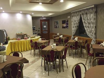 هتل اسمرالدو