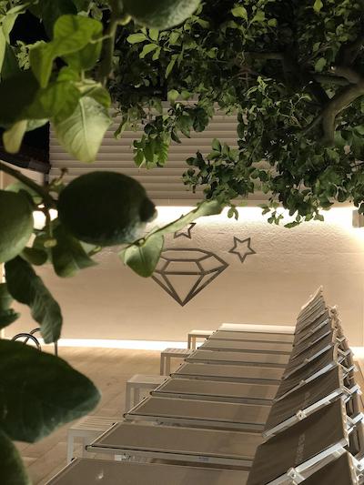 هتل اسمرالدو