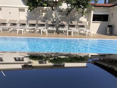 هتل اسمرالدو