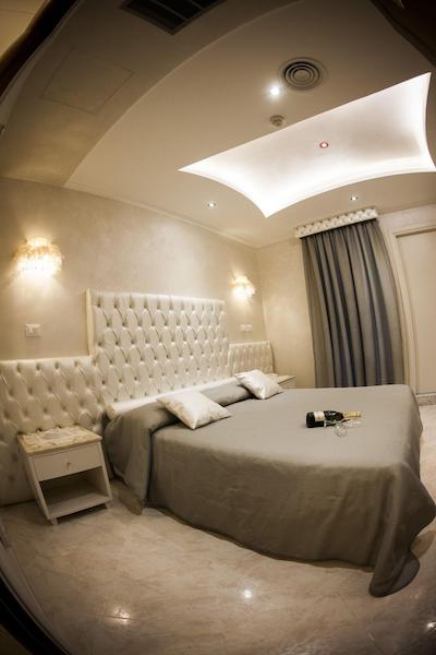 هتل اسمرالدو