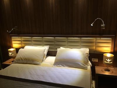 هتل اسمرالدو