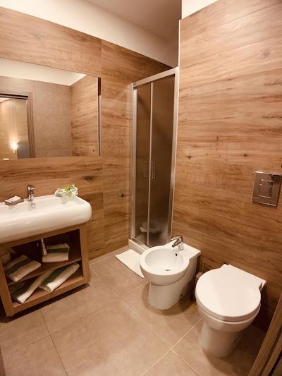 هتل اسمرالدو