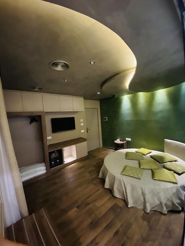 هتل اسمرالدو