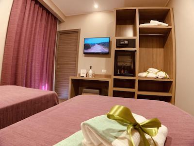 هتل اسمرالدو