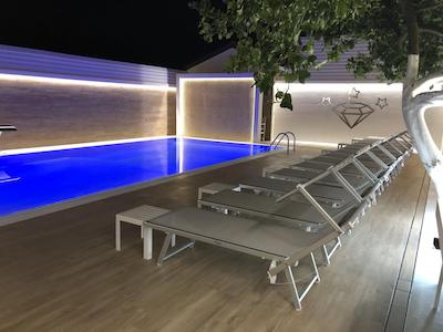 هتل اسمرالدو