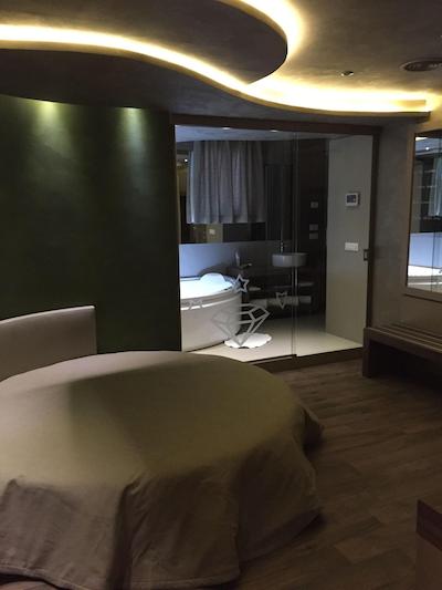 هتل اسمرالدو