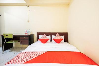 او وای او 1700 دانورجان گست هاوس