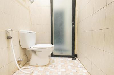 او وای او 1700 دانورجان گست هاوس