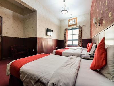 او وای او 271 پاراسول هتل