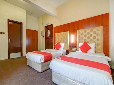 او وای او 271 پاراسول هتل