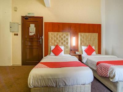 او وای او 271 پاراسول هتل