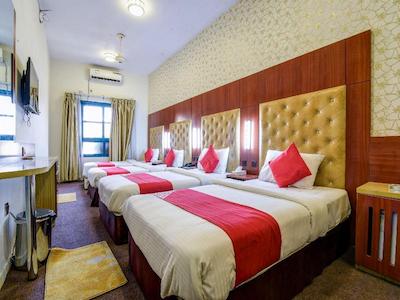 او وای او 271 پاراسول هتل