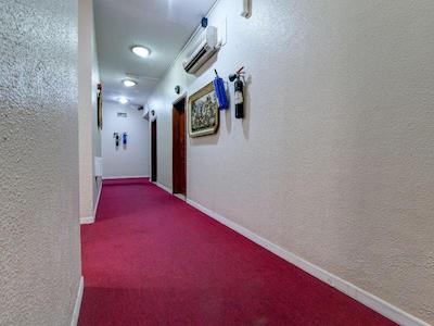 او وای او 271 پاراسول هتل