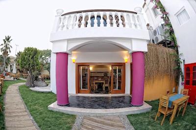 لا برزا سوئیت اند هتل