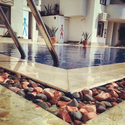 لا برزا سوئیت اند هتل