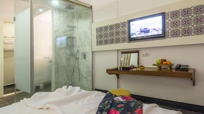 لا برزا سوئیت اند هتل