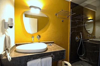 لا برزا سوئیت اند هتل