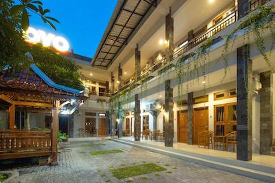 او وای او 594 جوگلو منگیسان سیاریاه