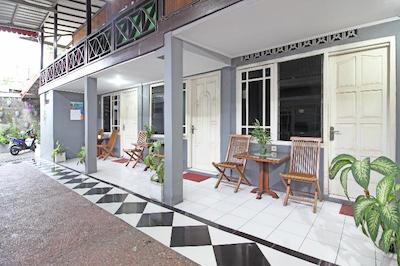 رد دورز نیر ترمینال کوندونگ کاتور