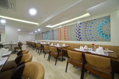 اینکردیبل وان هتل