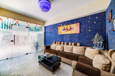 او وای او 6749 د رویال نست