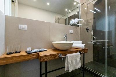 سانتا کیارا این