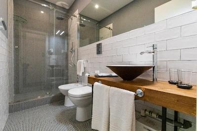 سانتا کیارا این