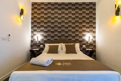 سانتا کیارا این