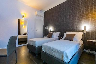 سانتا کیارا این