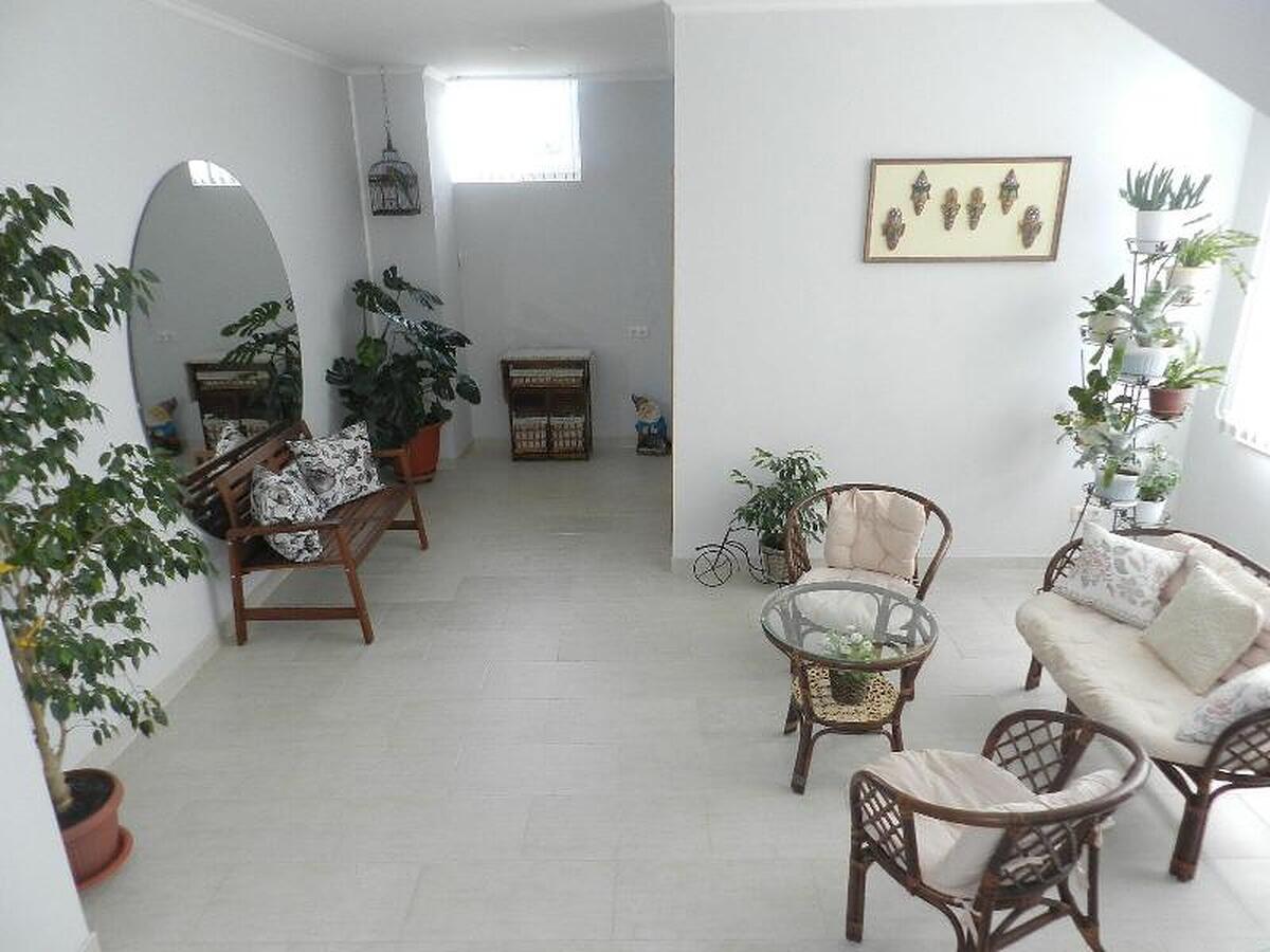 مارو گست هاوس