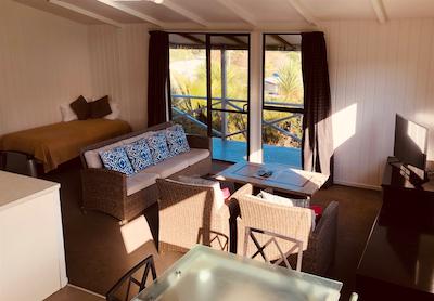 وایهکه آیلند متل