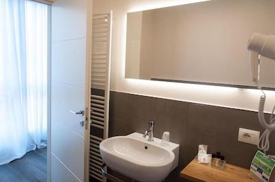 هومی بی ان بی