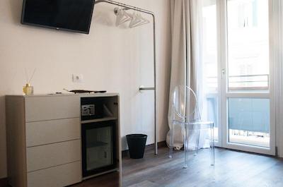 هومی بی ان بی