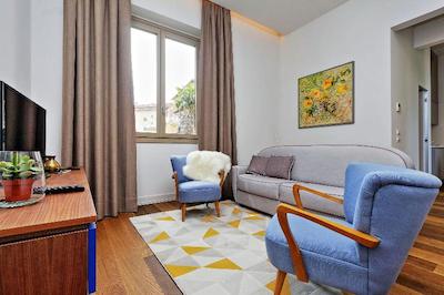 ام 7 کونتپورری آپارتماتز