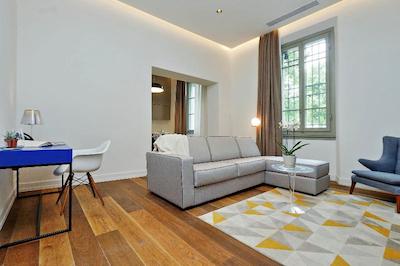 ام 7 کونتپورری آپارتماتز